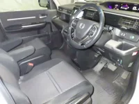 Honda STEP WAGON лот № 2513 оценка 3.5  с аукциона в Японии 2