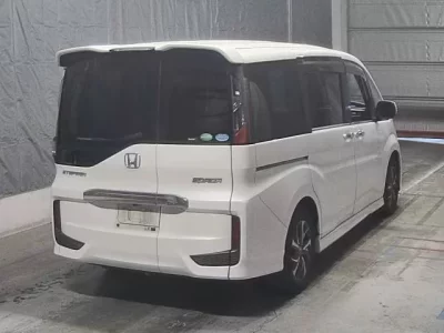 Honda STEP WAGON  с аукциона в Японии