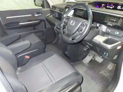 Honda STEP WAGON  с аукциона в Японии