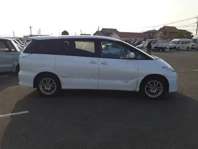Toyota ESTIMA HYBRID