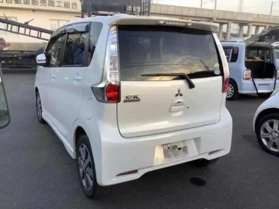 Mitsubishi EK CUSTOM