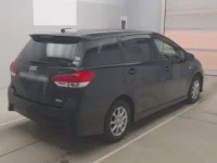 Toyota WISH лот № 70001 оценка RA  с аукциона в Японии 1