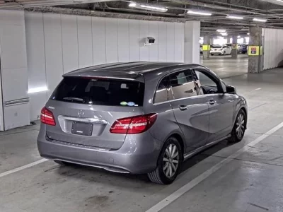 Mercedes-Benz B CLASS