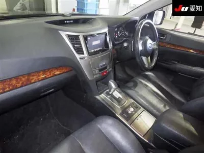 Subaru LEGACY B4  с аукциона в Японии