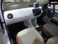 Volkswagen UP лот № 38 оценка 4  с аукциона в Японии 2