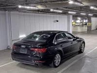 Audi A4 лот № 820 оценка 4  с аукциона в Японии 1