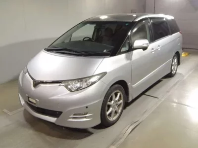 Toyota ESTIMA  с аукциона в Японии