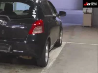 Toyota VITZ лот № 43 оценка 3.5  с аукциона в Японии 7