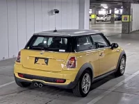 BMW MINI лот № 821 оценка 4  с аукциона в Японии 1