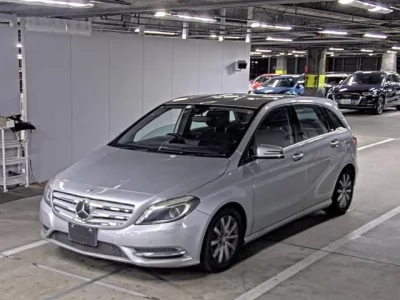 Mercedes-Benz B CLASS