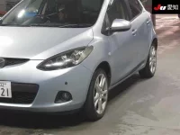 Mazda DEMIO лот № 52 оценка 3.5  с аукциона в Японии 6