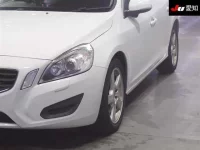 Volvo V60 лот № 1034 оценка 3.5  с аукциона в Японии 6