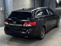 Toyota AVENSIS WAGON лот № 2053 оценка 3.5  с аукциона в Японии 4