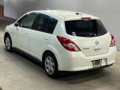 Nissan TIIDA