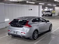 Volvo V40 лот № 838 оценка 3.5  с аукциона в Японии 1