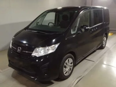 Honda STEP WAGON  с аукциона в Японии