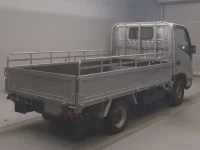 Toyota DYNA лот № 85304 оценка 3  с аукциона в Японии 1