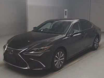 Lexus ES  с аукциона в Японии