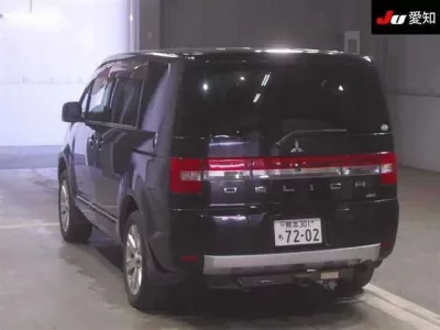 Mitsubishi DELICA D5