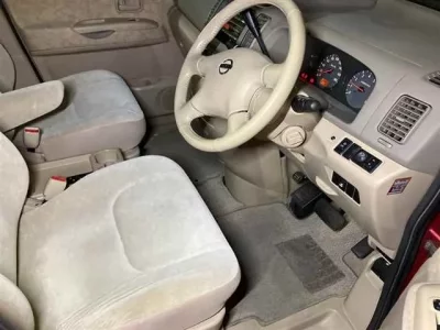 Nissan SERENA  с аукциона в Японии