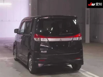 Mitsubishi DELICA D2