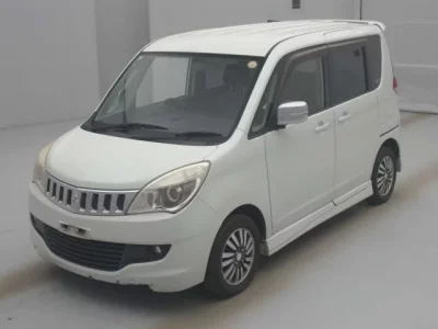 Mitsubishi DELICA D2