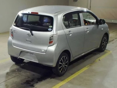 Toyota PIXIS EPOCH  с аукциона в Японии