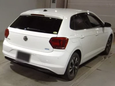 Volkswagen POLO  с аукциона в Японии