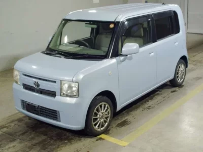 Toyota PIXIS SPACE