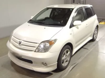Toyota IST  с аукциона в Японии