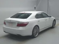 Lexus LS лот № 79001 оценка 4.5  с аукциона в Японии 1