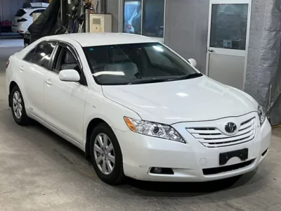 Toyota CAMRY  с аукциона в Японии