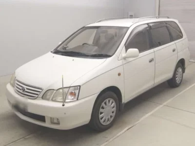 Toyota GAIA  с аукциона в Японии