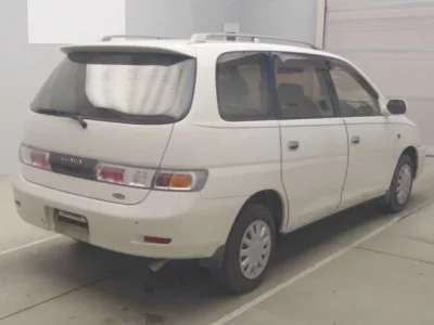 Toyota GAIA  с аукциона в Японии