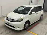 Toyota ISIS лот № 90138 оценка 4  с аукциона в Японии 3