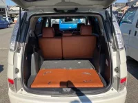 Toyota ISIS лот № 90138 оценка 4  с аукциона в Японии 9