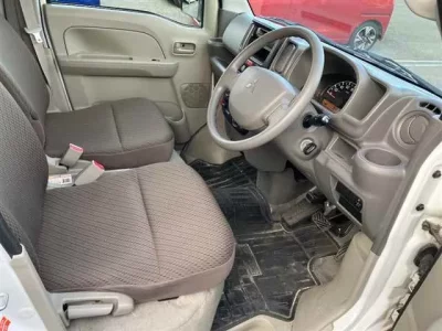 Mitsubishi MINICAB VAN