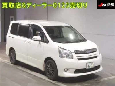 Toyota NOAH  с аукциона в Японии