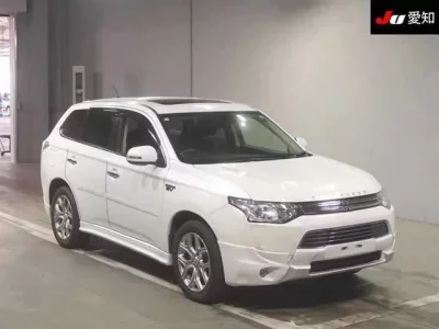 Mitsubishi OUTLANDER PHEV