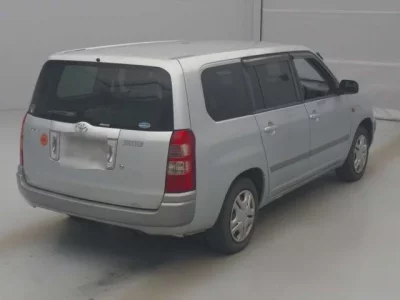 Toyota SUCCEED  с аукциона в Японии