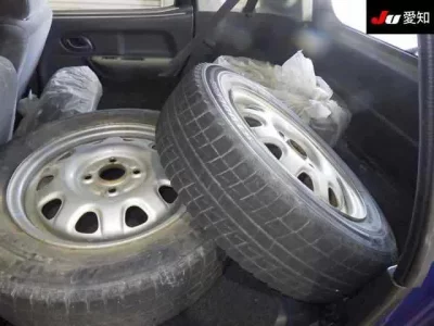 Suzuki SWIFT  с аукциона в Японии