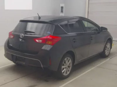 Toyota AURIS  с аукциона в Японии