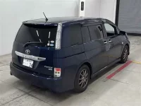 Toyota ISIS лот № 90161 оценка 4  с аукциона в Японии 4