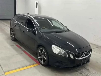 Volvo V60  с аукциона в Японии