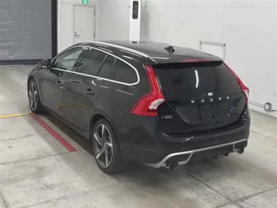 Volvo V60  с аукциона в Японии