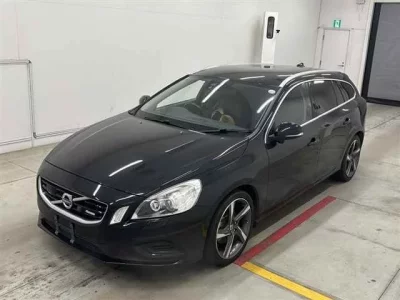 Volvo V60  с аукциона в Японии