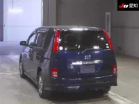 Toyota ISIS лот № 196 оценка 3.5  с аукциона в Японии 1