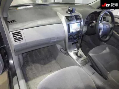Toyota COROLLA AXIO  с аукциона в Японии