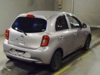 Nissan MARCH лот № 7112 оценка 3.5  с аукциона в Японии 1