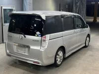 Honda STEP WAGON лот № 2197 оценка 3.5  с аукциона в Японии 4
